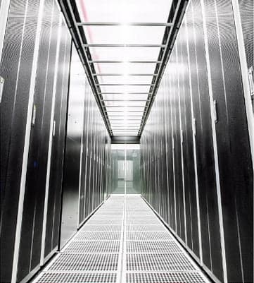 EATON EATON High-Density Vertical Cable Manager 27U 4047239