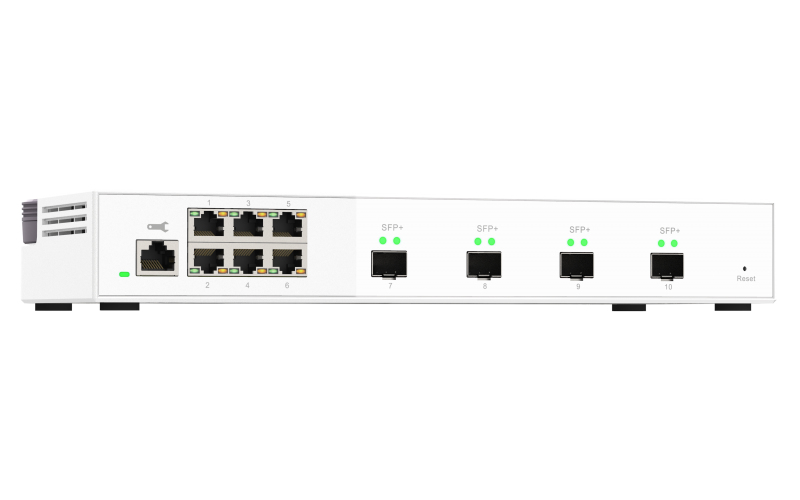QNAP QSW-M2106-4S, 6 port 2.5Gbps, 4 port 10Gbps SFP+, web managed switch QNAP — view 2